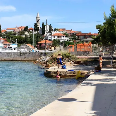 Apartments By The Sea Kali, Ugljan - 8235 *