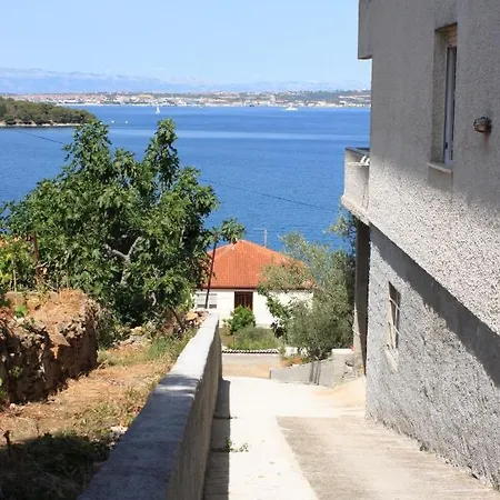 Apartments By The Sea Kali, Ugljan - 8235